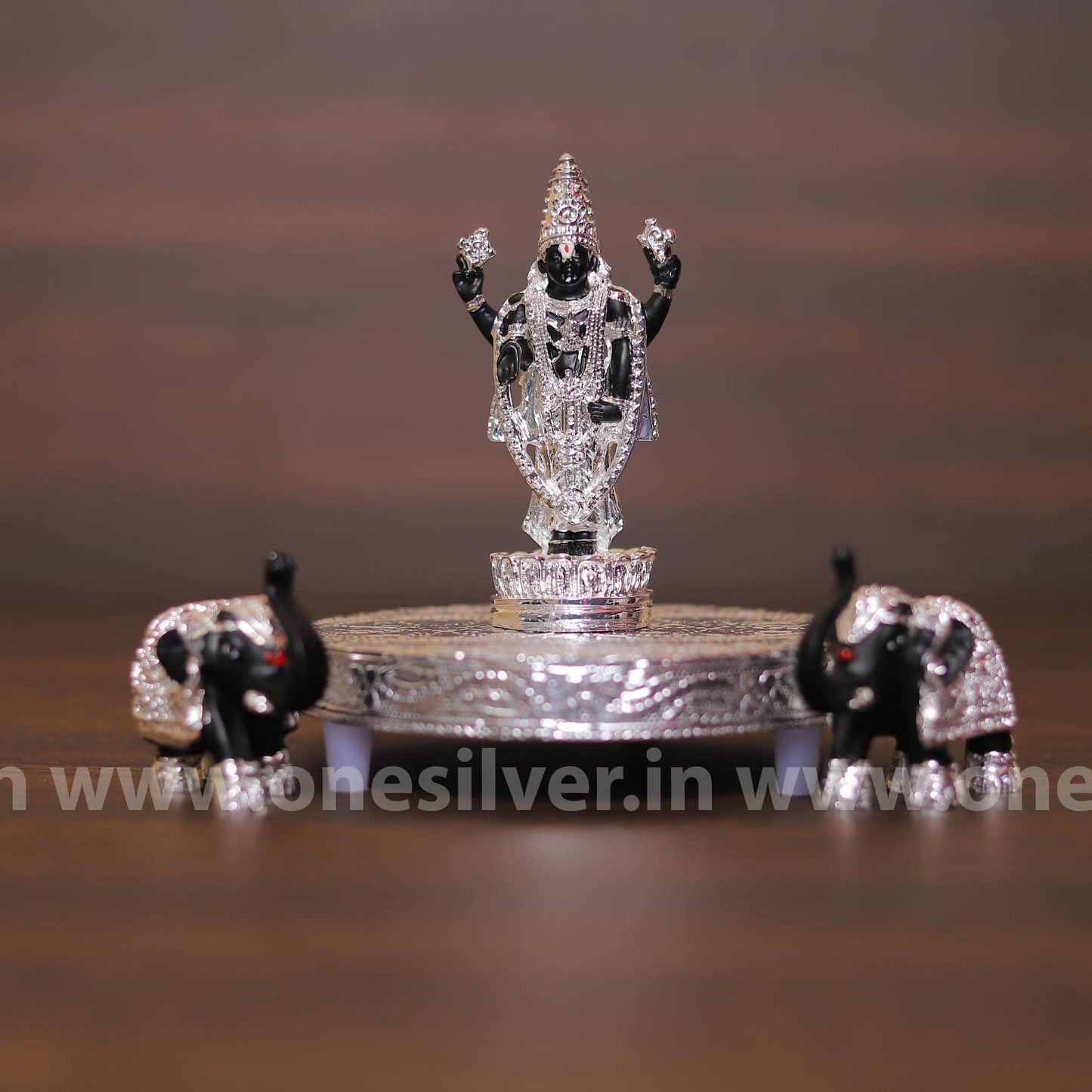 Round Chowki Balaji Black Silver Set