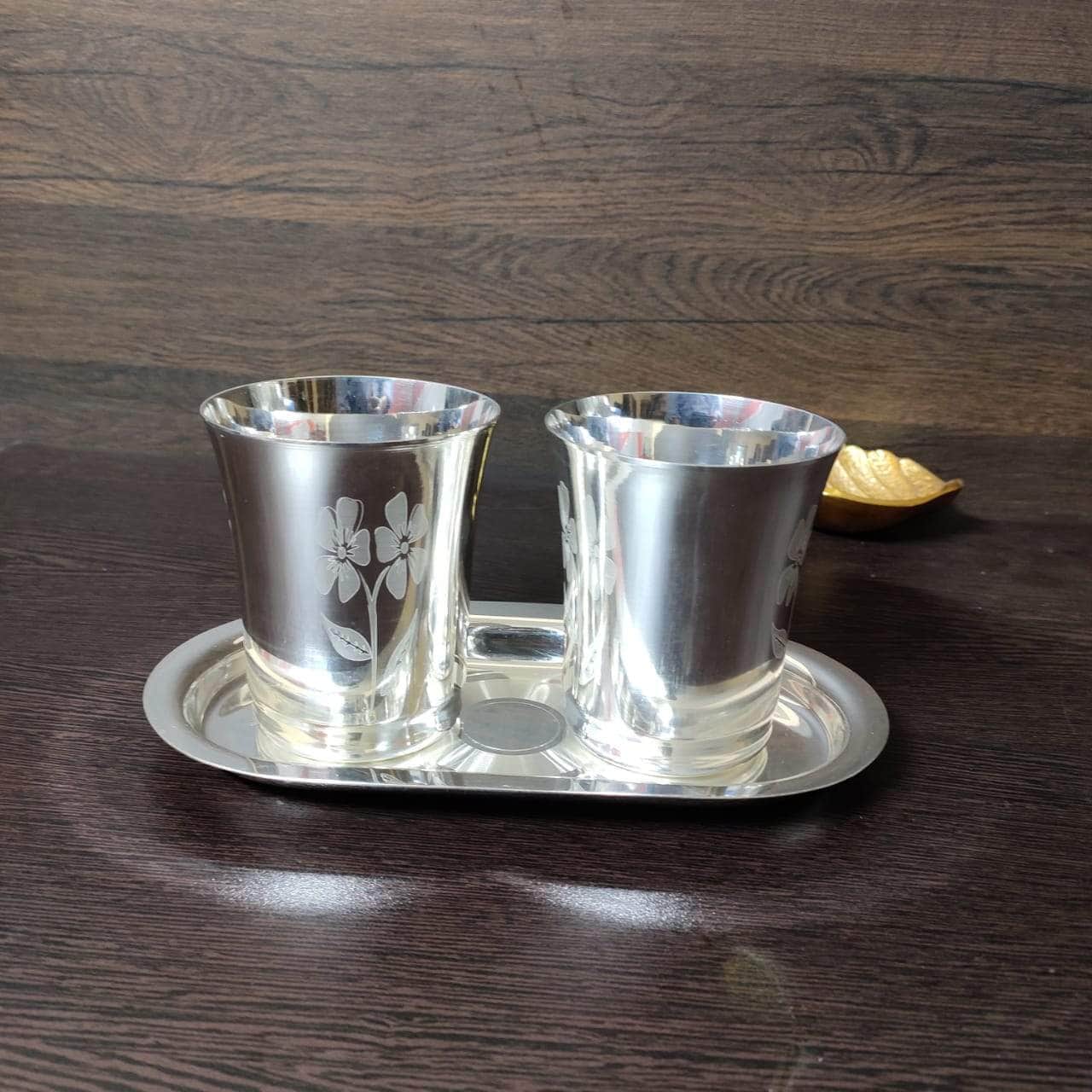 S P Glass set M2079